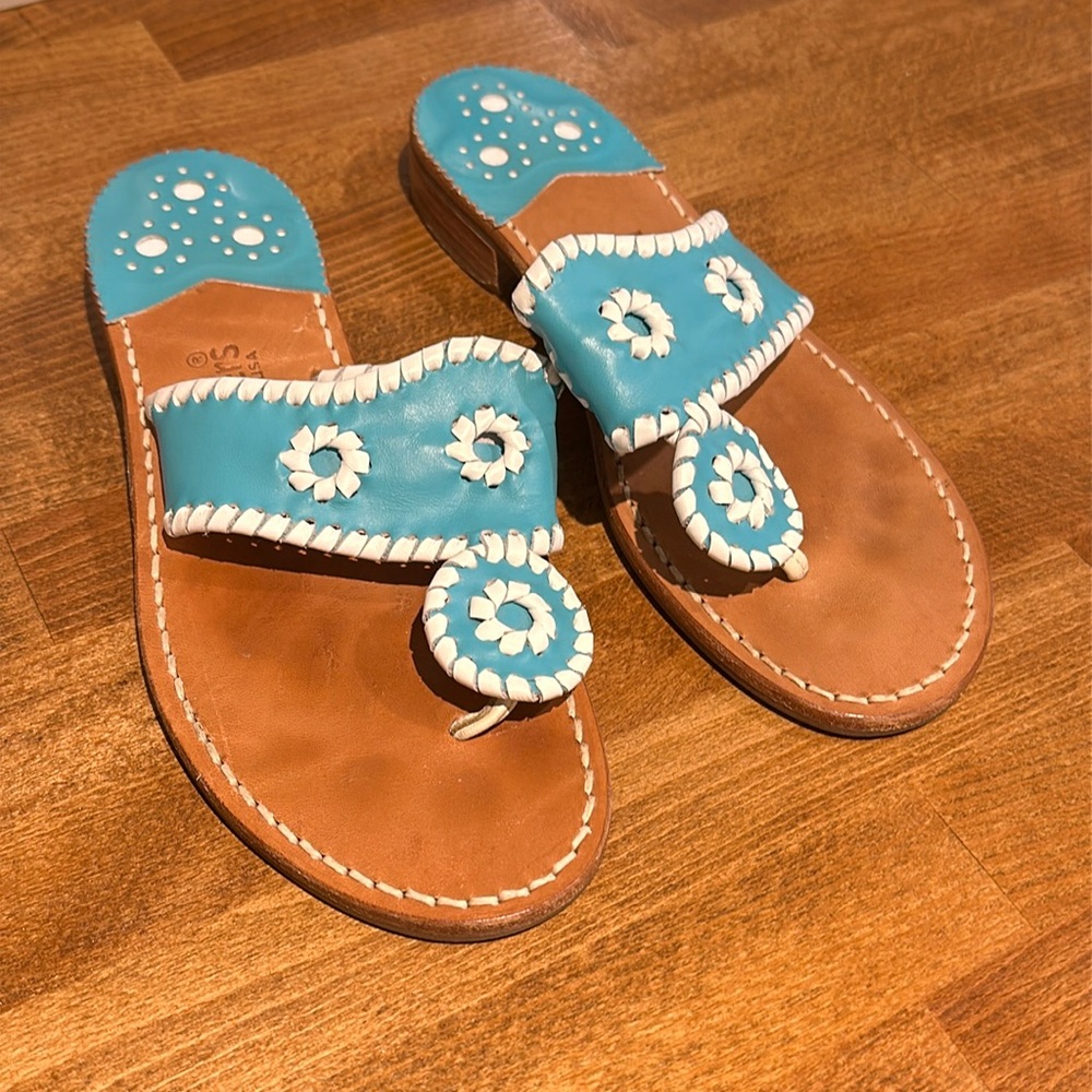 Jack Rogers 6M teal and white sandal